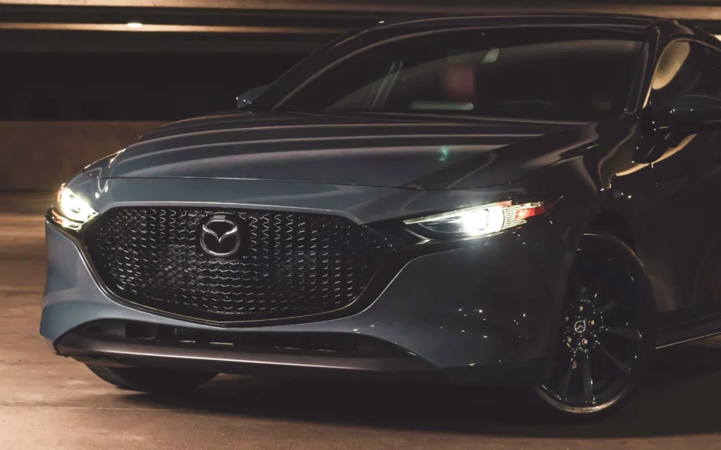 Mazda: Custom Content Distribution