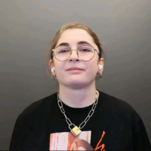 ezgif 2f2907fb9e3693e3 - Avenga