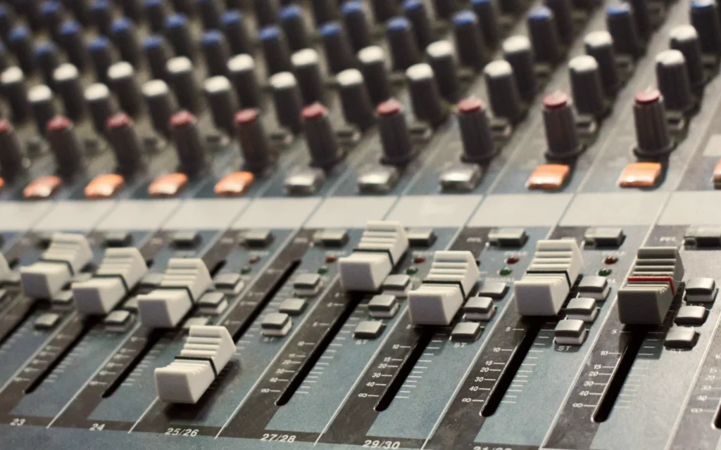 Custom software development for media entertainment 