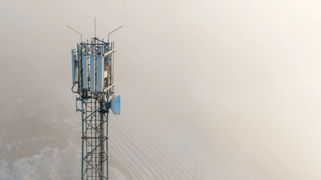 GIS for telecommunications: Enterprise network management
